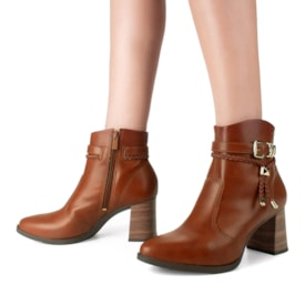 Bota Cano Curto Dakota Feminina Conhaque