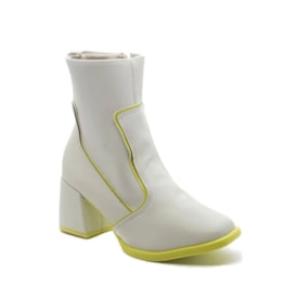 Bota Moleca Cano Medio Feminina Branco Off