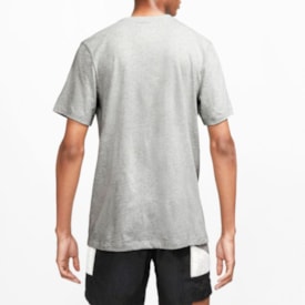 Camiseta Nike Sportwear Club Masculina Cinza