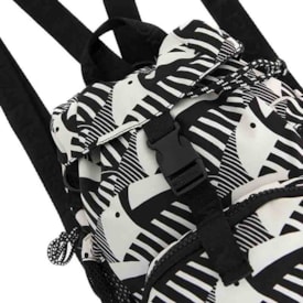 Mochila Farm Pipoquinha Bico De Tucano Preto